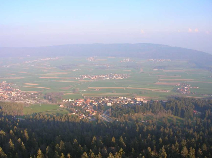 Descente en parapente depuis Tête-de-Ran